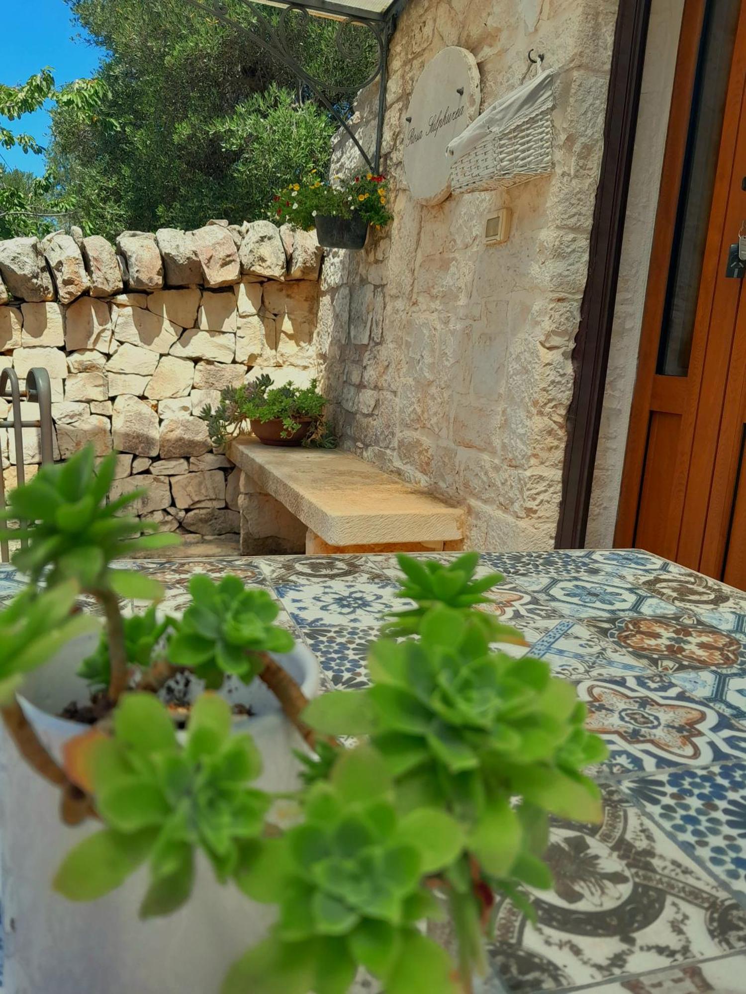La Rosa Dei Trulli B&B Alberobello Exterior photo